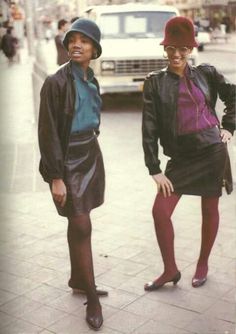 Brooklyn 80's fashion Jamal Shabazz, Flatbush Brooklyn, Jamel Shabazz, Pakaian Hipster, 80s Hip Hop, African American Fashion, Old School Hip Hop, Casual Attire For Women, Chicago Fashion