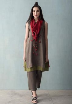 Diy Kurti, Experience Letter, Summer Silhouette, Beautiful Kurti, Capsule Wardrobe Women, Silk Route, Simple Kurta Designs, Womens Trendy Dresses