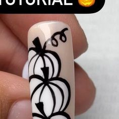 Black And White Pumpkin Nails, White Pumpkins Nails, Black And White Halloween Nail Designs, White Halloween Nail Designs, White Pumpkin Nail Design, Black Pumpkin Nails, White Pumpkin Nails, Halloween Nails Black And White, Black And White Halloween Nails