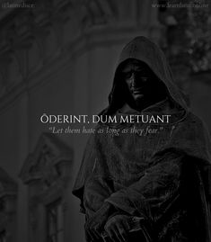 a black and white photo of a statue with the words, obent dum meutaant