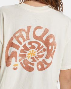 Enjoy laid-back beachy vibes in this relaxed-fit cotton jersey tee. The soft-hand ink screen print adds a sunny touch, while the piece-dyed, garment-washed fabric gives that perfectly lived-in feel. An essential for your casual summer wardrobe Fabric: Cotton jersey Fit: Relaxed fit Neck: Crew neck Graphic: Screen print in soft-hand ink Dye/Wash: Piece dye with garment wash Casual Summer Wardrobe, Free People Swim, Beachy Vibes, Beach Beauty, White Caps, Sweater Crop, Crop Top Sweater, One Piece Swim, Swimwear Sale