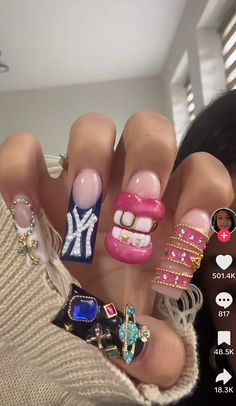 Xxl Freestyle Nails, Loubiton Nails, Crazy French Tip Nails, Rapper Nails, Vs Nails, Hispanic Nails, Alternative Nails, Asian Nail Art, Nail Tek