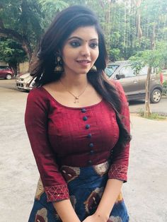 Actress Athulya Ravi's Chic & Contemporary Outfits For All Occasions – Shopzters Athulya Ravi, Action Pose, Indian Woman, Indian Gowns, Contemporary Outfits, Indian Beauty Saree, India Beauty, Desi Beauty, Bollywood Actress