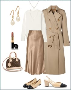 2023 Outfit Ideas, Outfit Elegantes, Skirt Winter, Bezel Necklace, Winter Mood, Satin Midi Skirt