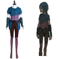 two female avatars standing next to each other on mannequins, one in blue and the other in pink