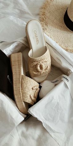 Alyssa Lenore, Chanel Sandals, Shoe Inspo, Swag Shoes, Instagram Summer, Shoe Closet, Dream Shoes