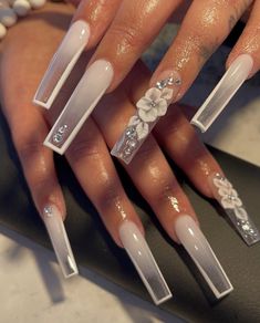 Long White Nail Ideas, Baddie Nails Acrylic White, Xxl Nail Designs, Clear Acrylic Nails With Design, Baddie Nails Acrylic, Nails Acrylic White, Vacation Nail Ideas, Long White Nails, Baddie Nails