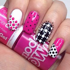 Instagram photo by xxpinky_bubblesxx #nail #nails #nailart Spotty Nails, Teen Nail Art, Pink And Black Nails, Teen Nails