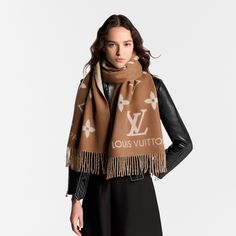 LOUIS VUITTON® - Reykjavik Scarf - Sand Vuitton Outfit, Louis Vuitton Outfit, Monogram Pattern, Louis Vuitton Official, Reykjavik, Fashion Books, Shopping Trip, Latest Design, Women Collection