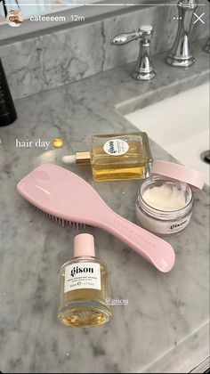 Glow Skin, Pretty Skin Care, Hair Perfume, Pretty Skin, Moisturize Hair, Hair Routines, Gua Sha, Beauty Product, Hair Care Routine