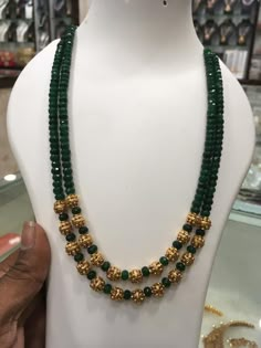 Bead Mala Designs, Old Design Gold Jewellery, Beads Collection Gold, Gold Beads Chain Designs, Pearl Beads Designs, Beaded Gold Jewelry, Black Beads Jewellery Designs, Beads Gold Jewellery Indian, Gold Beads Designs