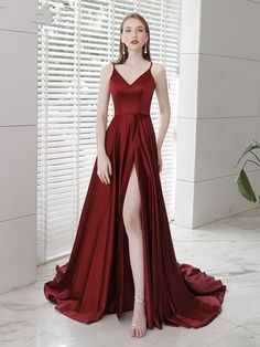 Vestidos Color Vino, Trendy Prom Dresses, Graduation Gown, Flowy Dresses, Burgundy Prom Dress, Strapless Gown, Dresses Women, Evening Dresses Prom, Prom Gown