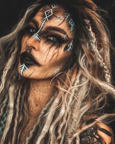 Gyaru Makeup, Viking Costume, My Fantasy World, Witch Fashion, Sfx Makeup, Halloween Make Up, Halloween Make, Maquillaje De Ojos