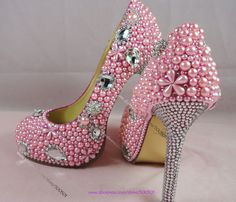 Shoe Centerpieces, Bedazzled Shoes Diy, Wedding Shoes Platform, Bedazzled Shoes, Color Heels, Bling Heels, Pink Wedding Shoes, Lace Wedges