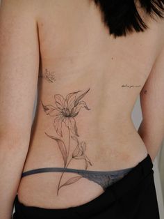 Large Orchid Tattoo, Lily Flower Hip Tattoo, Back And Arm Tattoo Women, Open Lily Tattoo, March Birth Tattoo, Casablanca Lily Tattoo, Lilies Back Tattoo, Fineline Frog Tattoo, Myrtle Tree Tattoo