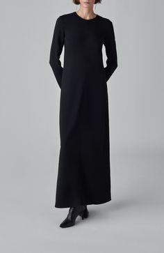 True to minimalist sensibility, this simple long-sleeve dress has been the go-to Essential for the CO woman. Re-issued in our best-selling stretch twill made from ECO viscose. Center front seam, invisible zip-back closure. Full length. 97% FSC Viscose 3% Elastane Simple Long Sleeve Dress, Column Dress, Favorite Daughter, Maternity Shops, Invisible Zip, Loungewear Shorts, Designer Clothes For Men, Modern Outfits, Toddler Girl Outfits