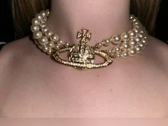 Vivienne westwood pearl necklace 🤍⭐️ Westwood Pearl Necklace, Vivienne Westwood Pearl Necklace, Vivienne Westwood Necklace, Westwood Necklace, Xoxo Jewelry, Vivienne Westwood Jewellery, Modern Punk, Goddess Jewelry, Golden Goddess