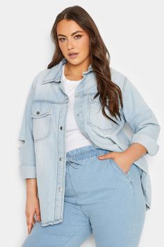 Update your denim collection with this western style shacket. Made from 100% cotton, the shacket features two chest pockets, a classice collar, popper fastenings and in a distressed style. Layer over a plain top and skirt for a casual summer outfit.   Yours Clothing, the home of plus size fashion offering women’s clothing in UK sizes 14-40. Delivering quality clothing that fits and flatters, you’ll find an unbeatable range of women’s curve clothing at excellent prices with us. Not only have we g Style Shacket, Size 16 Women, Look Plus Size, Curve Fashion, Plus Size Coats, Distressed Denim Jacket, Plain Tops, Denim Collection, Plus Size Womens Clothing