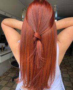 Rich Copper Red Hair Color, Pink Ginger Hair, Cooper Hair Color, Red Ginger Hair, Red Copper Hair, Hair Color For Tan Skin, Pretty Red Hair, Red Copper Hair Color, Black Hair Balayage