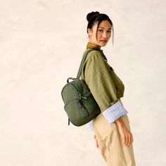 Meet our Small Banbury Backpack, the perfect blend of style and convenience for your on-the-go lifestyle. Designed to carry your essentials while keeping your hands free, this backpack offers the ideal combination of functionality and fashion-forward flair. Whether you're exploring the city, running errands, or enjoying a night out with friends, our compact backpack offers the perfect combination of style and functionality to accompany you on all your adventures. Vera Bradley Small Banbury Backp Casual Leather Backpack For On-the-go, Trendy Everyday Backpack, Everyday Softback Backpack With Zipper Closure, Modern Bags For Everyday And Back To School, Modern Everyday Bags For Back To School, Modern Bags For Back To School, Versatile Backpack With Zipper Closure For Back To School, Versatile Backpack With Zipper For Back To School, Casual Leather Backpack For Daily Use