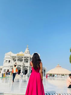 #premmandir #vrindavan #radhakrishna #mathura Aesthetic Krishna, Prem Mandir Vrindavan, Prem Mandir, Travel Photoshoot, Travel Pose, Dark Beauty Photography, Travel Picture Ideas