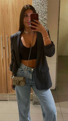 Jeans Unbuttoned Trend, Going Out Simple Outfits, Fall Outfits For Night Out, Blazer Outfit Night Out, Casual Spring Night Outfit, Birthday Dinner Guest Outfit Casual, Outfit Ideas Date Night Casual, Jean Night Out Outfit, Outfit Ideas To Go Out