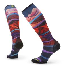 Smartwool Women's Ski Zero Cushion Print OTC Socks help you get more out of your ski season with Over The Calf Socks. These Merino wool ski socks feature a bright and playful print perfect for the slopes. Most advanced Indestructawool technology for enhanced durability, 4 Degree elite fit system. Smartwool Socks, Ski Print, Flip Flop Socks, Over The Calf Socks, Ski Socks, Snowboarding Gear, Ski Season, Shirts For Leggings, Bike Shoes