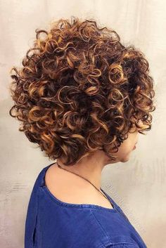 Ideas For Short Curly Hair, Deva Cut, Really Curly Hair, Short Afro Hairstyles, Curly Pixie Hairstyles, Hair Dye Ideas, Bob Haircut Curly, Layered Curly Hair, Oval Face Haircuts