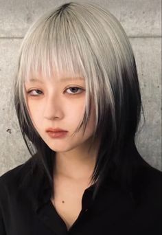 ghost roots hairstyle Dyed hair inspiration, Hair inspiration color Hair Blonde And Brown, Hairstyle Dyed, Ghost Roots Hair, Black Roots Red Hair, Ghost Roots, Asian Hair Color Ideas, Asian Hair Color, Hairstyle 2023, Types Of Hair Color