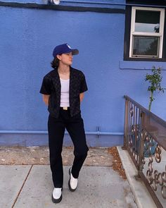 masc lesbian outfit idea Gay Fashion Women, Lesbian Formal Outfits, Tomboy Formal Outfits, Masculine Outfits For Women, Masculine Women Fashion, Masculine Women, Masc Fits, Women In Suits, Outfits For Short Women