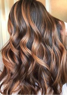 50 Awesome Hair Coloring Contrasts & Styles for 2018 Brown And Red Hair, Dark Red Hair Color, Color Correction Hair, Red Hairstyles, Hair Male, Hair Color Chart, Balayage Hair Dark, Dark Hair With Highlights, Male Hair