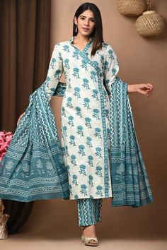 Suits For Women Indian, Cotton Suit Designs, Stylish Kurtis Design, Printed Suit, Simple Kurti Designs