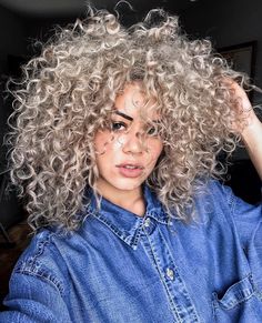 Love Your Natural, Dyed Curly Hair, Blonde Curly Hair, Colored Curly Hair, Curly Hair Products, Curly Girl Method, Your Gorgeous, Going Natural, Frizz Free