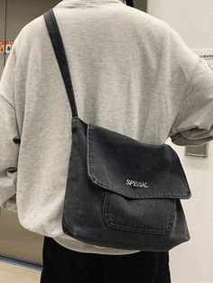 Black  Collar  Polyester Letter Messenger Bag Embellished   Men Bags Mens Tote Bag, Mens Satchel, College Bags, College School, Side Bags, Messenger Bag Men, Mode Inspo, Denim Bag, 가을 패션