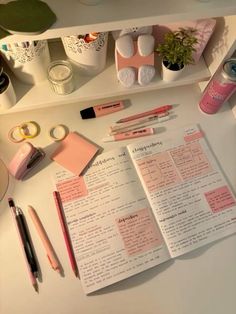 Productive School Aesthetic, Stufy Notes, Aesthetic Studying Pics, Study School Aesthetic, Pink Aesthetic Studying, My 2025 Aesthetic, Take Notes Aesthetic, Study Ideas Notes, How To Make Notes Aesthetic