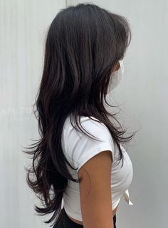 long wolfcut haircut, long wolf cut hair, wolfcut hair long, wolf cut long hair Hair Wolfcut, Wolfcut Hair, Haircut Wavy, Bangs Straight, Haircut Straight, Haircut With Bangs, Long Wolfcut Haircut, Wolfcut Haircut