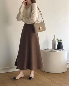 Casual Fashion Outfits, Outfits Japan, Streetwear Japanese, Modest Girly Outfits, Elegantes Outfit Damen, Japanese Minimalist, Outfits Simple, Outfit Ideas Fashion, Fashion Japanese