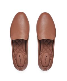 Elevate your wardrobe with our brown leather flats. These sleek smoking slippers are perfect for any occasion. Shop now and enjoy free shipping & returns. Smart Casual Women, Brown Leather Flats, Trip To Europe, Laser Cut Leather, Womens Summer Shoes, Comfortable Flats, Starling, Flats Top, Outdoor Wear