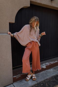 Fly With Me Batwing Sleeve Knit Sweater - Sand | Three Bird Nest Fall Fashion Boho Chic, Feminine Loose Outfits, Relaxed Effortless Style, Winter Boat Ride Outfit, California Boho Style Outfits, Boho Core Style, Gen Z Wardrobe Essentials, Boho Work Outfit Summer, Modern 70s Aesthetic Outfit