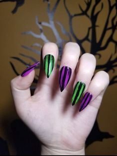 Halloween Nails Stripes, Green Purple And Black Nails, Halloween Nails Green And Purple, Green Nails Halloween, Witchy Nails, Pumpkin Nails, Cute Halloween Nails, Halloween Acrylic Nails