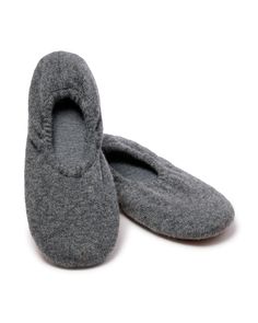 100% Cashmere Women's Grey Slipper Comfortable Slip-on Slippers With Soft Texture, Soft Texture Slip-on Winter Slippers, Comfy Soft Slippers For Relaxation, Cozy Soft Texture Slip-on Slippers, Comfortable Soft Slippers For Relaxation, Cozy Slip-on Slippers With Soft Texture, Winter Comfortable Slippers With Soft Texture, Comfortable Winter Slippers With Soft Texture, Super Soft Comfortable Slippers For Relaxation