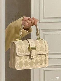 Aesthetic Luxury Bags, Girly Bags Handbags, Aesthetic Bags Handbags, Tas Korea, Aesthetic Handbags, Trendy Purses