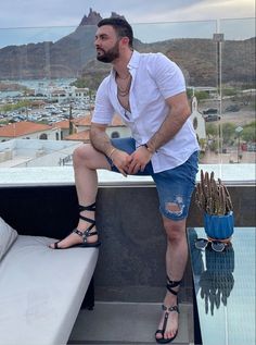 Roman Sandals, Blonde Guys, Americana Fashion, Popular Mens Fashion, Pose Reference Photo, Bearded Men