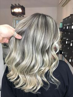 Hair Bayalage Brown To Blonde, Icy Blonde Highlights, Tan Skin Blonde Hair, Ash Brown Hair, Soft Blonde, New Template, Hair Color Chart