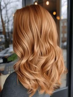 Gentle Balayage, Haircuts For Wavy Hair Long, People Embracing, Red And Blonde, Dark Strawberry Blonde, Copper Blonde Hair, Light Strawberry Blonde, Spring Haircuts, Hair Color Blonde Highlights