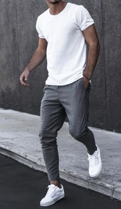 Mens Casual Outfits White Sneakers, Airforce 1 Outfit Men Semi Formal, Trendy Mens Fashion Summer Street Styles, Slim Man Outfit, Mens Casual Outfits Summer Street Style, Men’s Summer Fashion 2023, Mens Spring Outfits, Timeless Mens Fashion, Mens Clothing Styles Summer