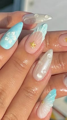 Ongles Baby Blue, Vacation Nails Beach, Mermaid Nail Art, Beachy Nails, Summer Nails Beach, Baby Blue Nails, Nagellack Trends