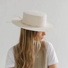 Dahlia Boater - Off White - GIGI PIP Elegant Beige Fedora With Flat Crown, White Boater Hat With Flat Crown For Spring, Modern Wide Brim Hat For Everyday, Elegant Flat Crown Hat, Elegant Fall Brimmed Boater Hat, Elegant Fall Boater Hat With Brim, Elegant Flat Brim Boater Hat For Fall, Elegant Fitted Boater Hat With Flat Crown, Spring Everyday Adjustable Felt Hat