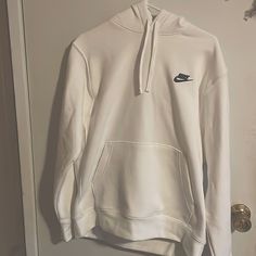 White Nike Hoodie; Brand New Never Worn White Sportswear Hoodie, Nike White Hoodie With Adjustable Hood, Nike White Hoodie For Fall, Nike White Hoodie For Streetwear, Nike Urban Style White Sweatshirt, Nike White Urban Hoodie, Nike White Urban Sweatshirt, White Nike Urban Hoodie, White Nike Urban Sweatshirt