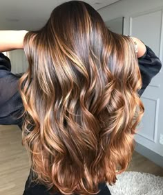 Honey Brown Hair, Hair Color And Cut, Hair Balayage, Long Wavy Hair, Hair Done, Hair Painting